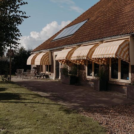Camping De Tulpenweide Lege Kampeerplaats, Lege Plaats Op Het Gras Zonder Bed Breezand Exterior photo